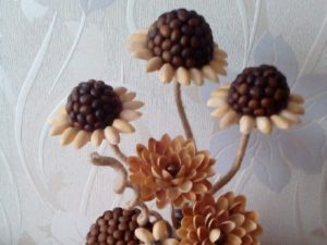 Цветы из скорлупы